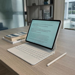 SEAGTIGAU tipkovnica z ovitkom za iPad Pro 11" (M4, 2024) z večtočkovno sledilno ploščico in osvetlitvijo